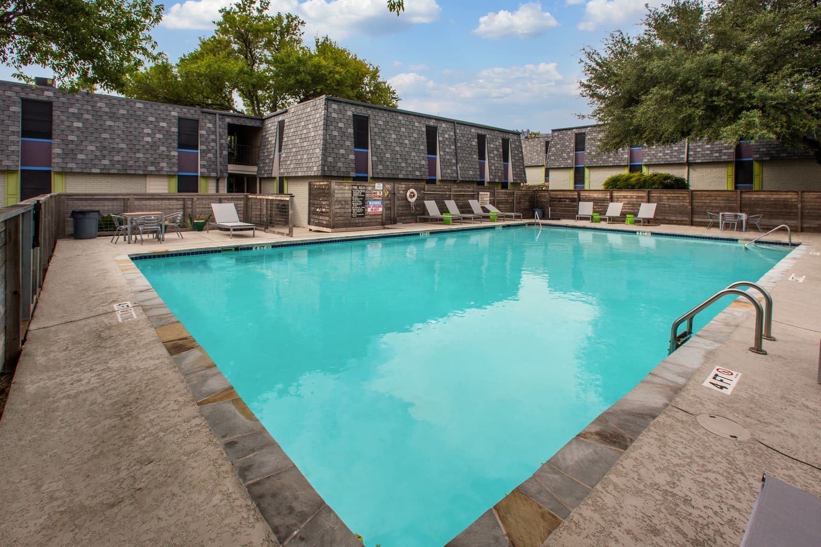 Austin Apartment: 1720 Woodward Street