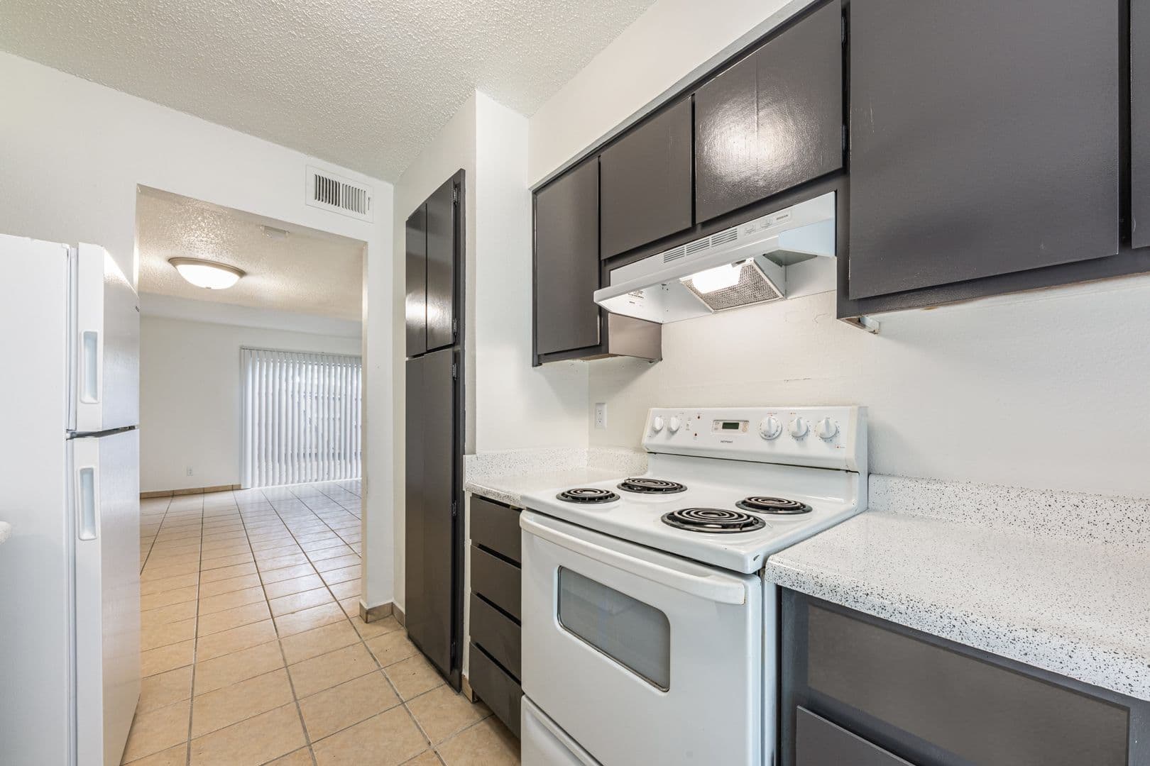 San Marcos Apartment: 317 Craddock Avenue