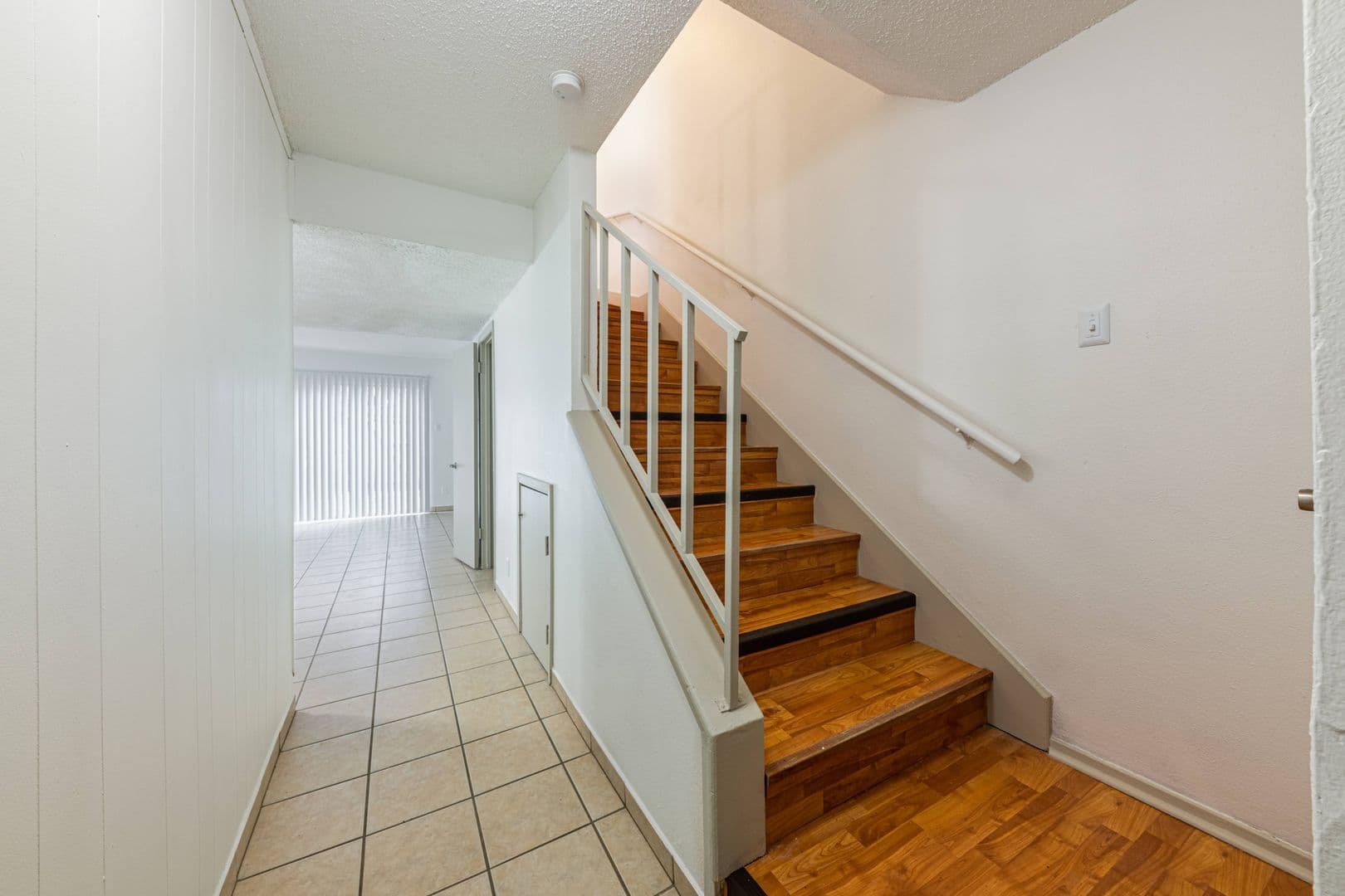 San Marcos Apartment: 317 Craddock Avenue