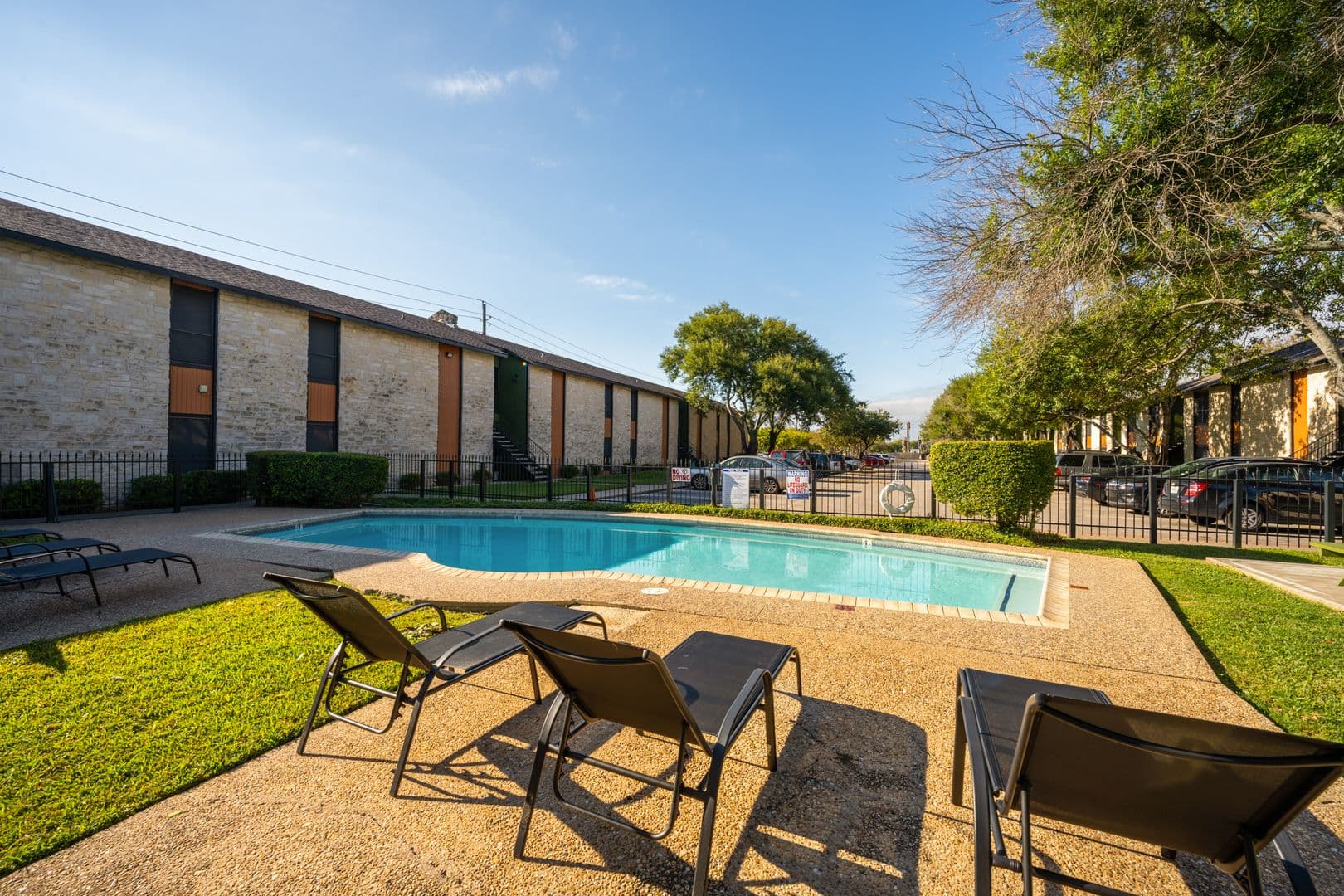 San Marcos Apartment: 1623 Aquarena Springs Drive