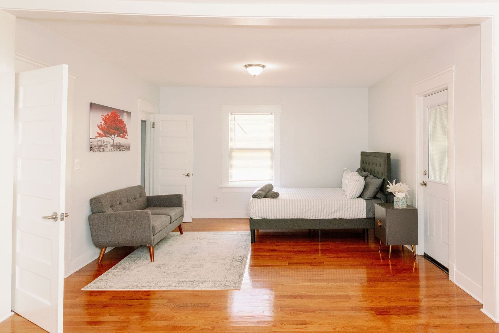 NEW HAVEN House: 409 NORTON PARKWAY