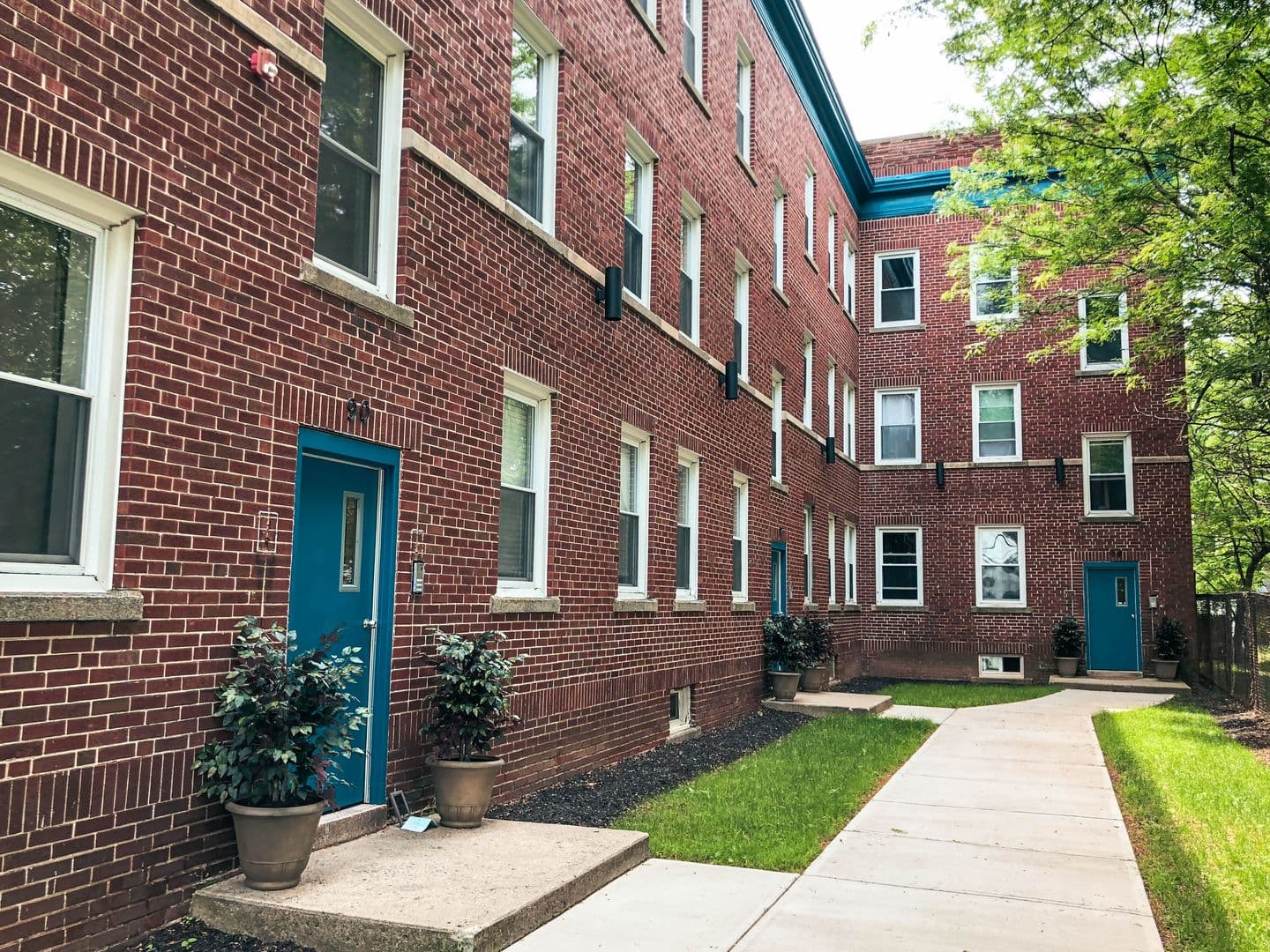 New Haven Apartment: 90 Bristol St