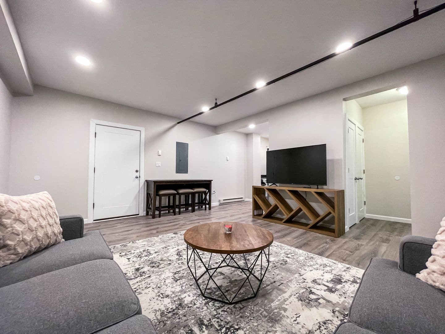 New Haven Apartment: 58 Fountain St  - 103