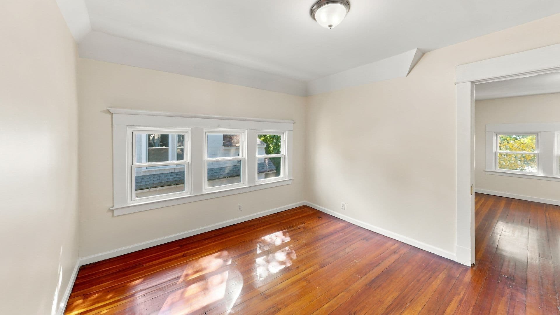 New Haven Apartment: 252 Goffe Terrace, 3