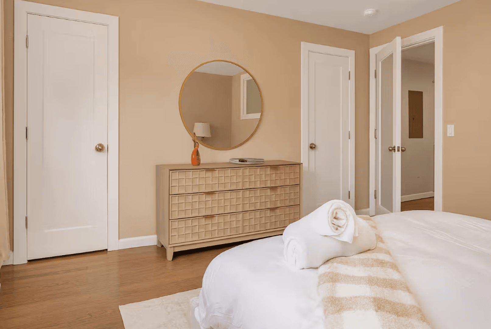 New Haven Apartment: 58 Fountain St  - 204