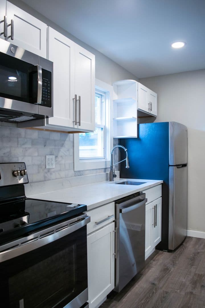 New Haven House: 17 Market Street