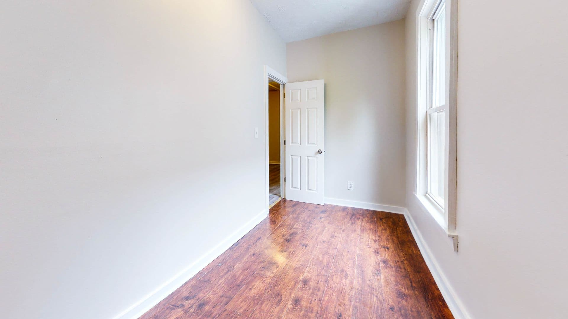 New Haven Apartment: 46-48 Henry St - 2R