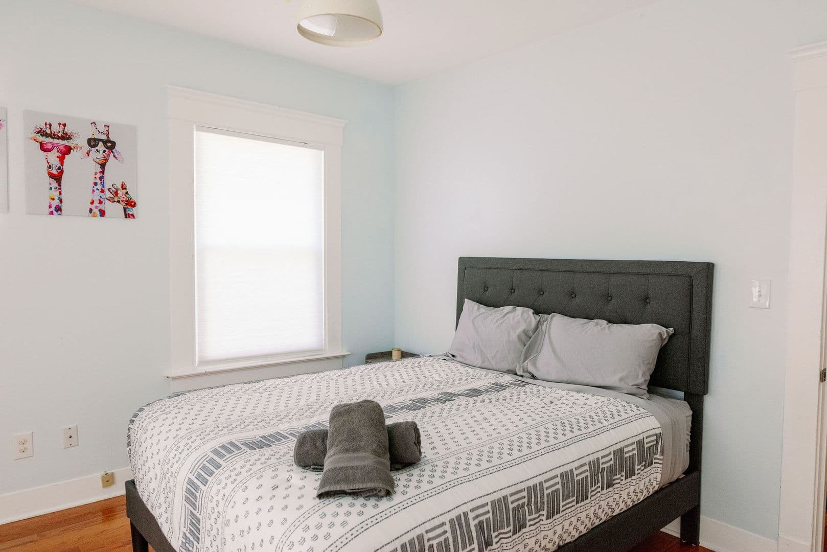 NEW HAVEN House: 409 NORTON PARKWAY