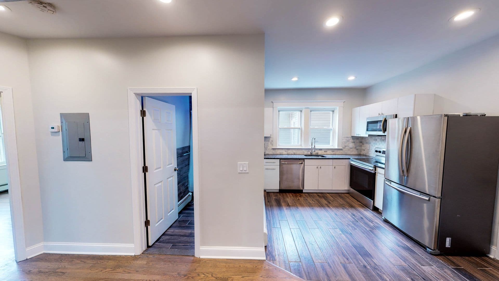 New Haven Apartment: 90 Bristol St