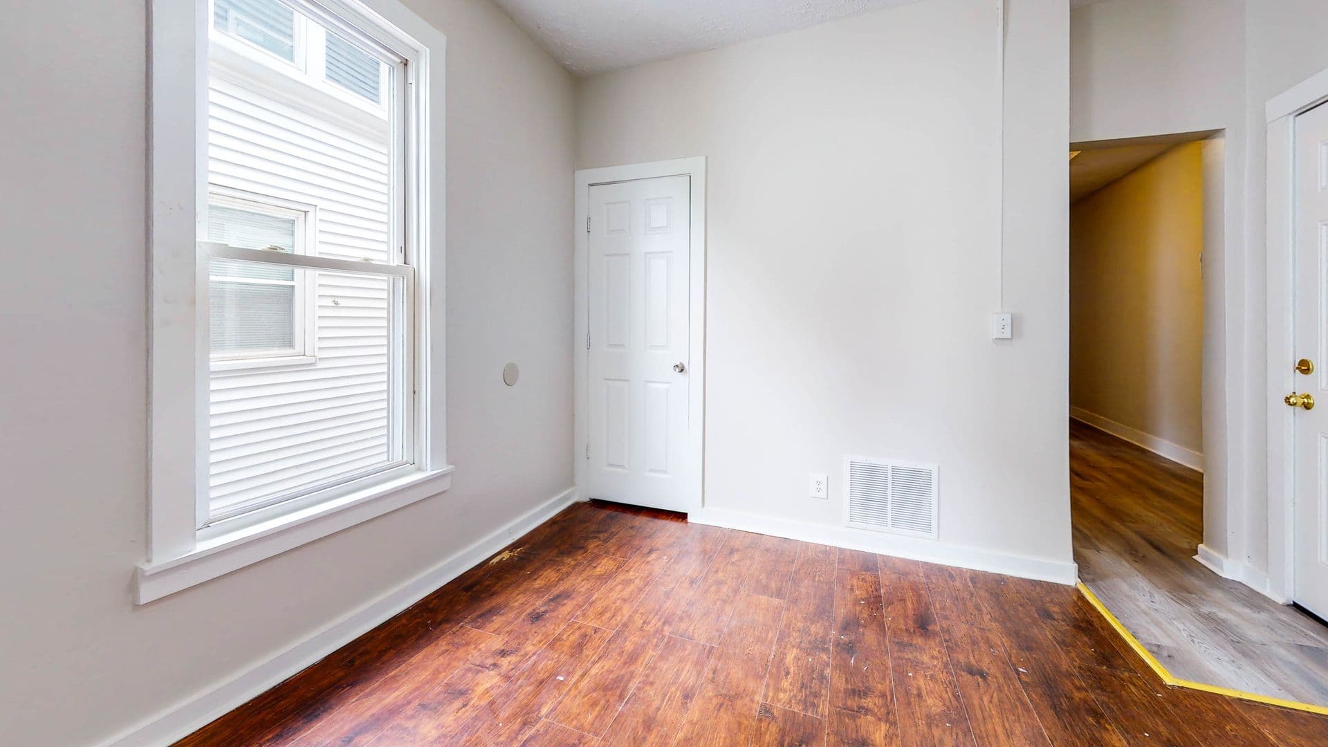 New Haven Apartment: 46-48 Henry St - 2R