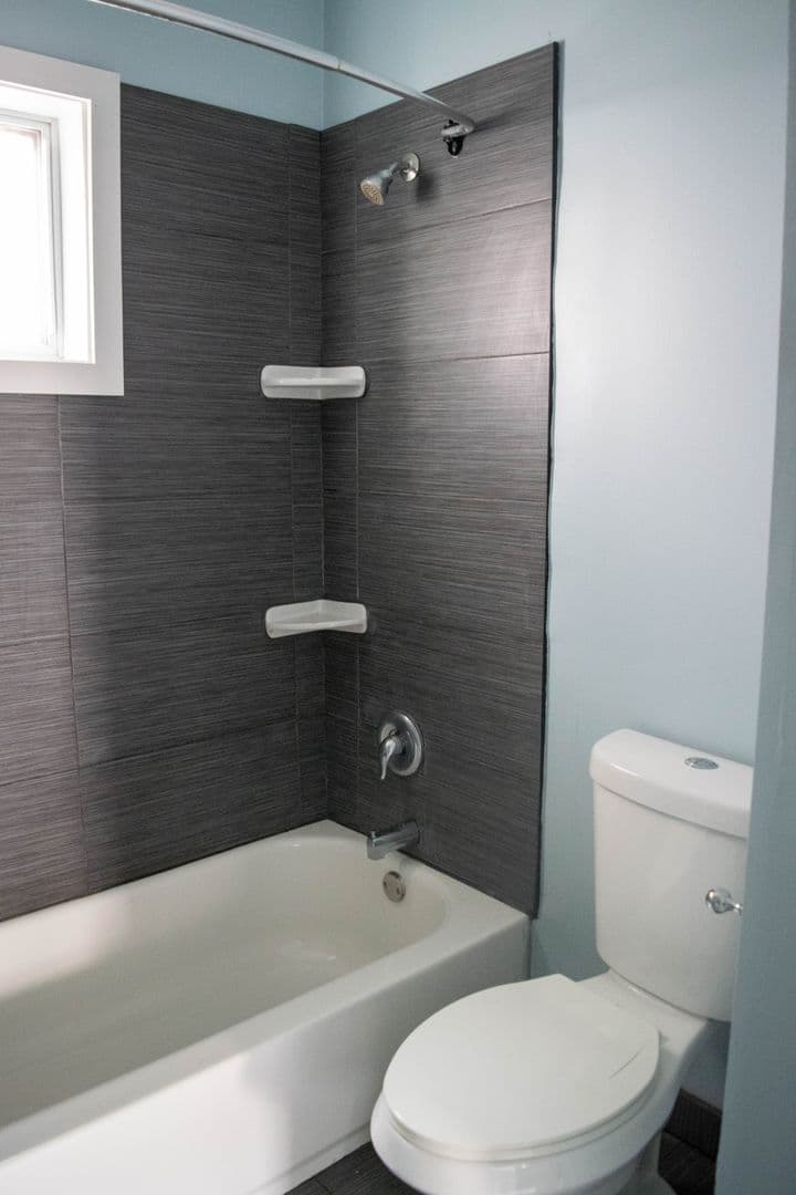 New Haven Apartment: 62 Shelton Ave