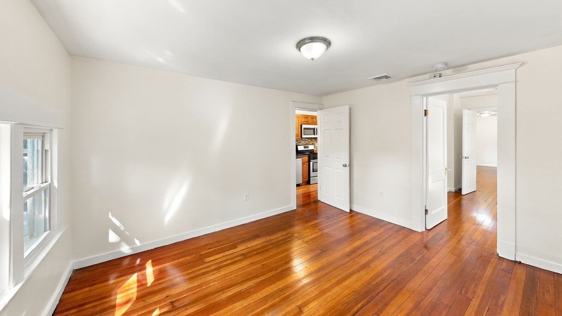 New Haven Apartment: 252 Goffe Terrace, 3