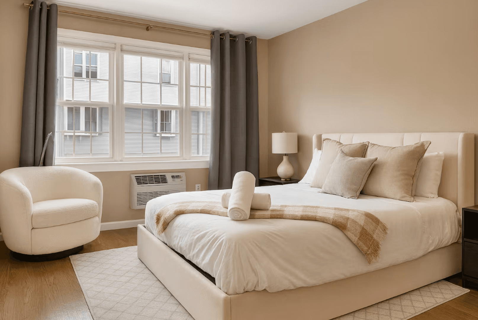 New Haven Apartment: 58 Fountain St  - 204