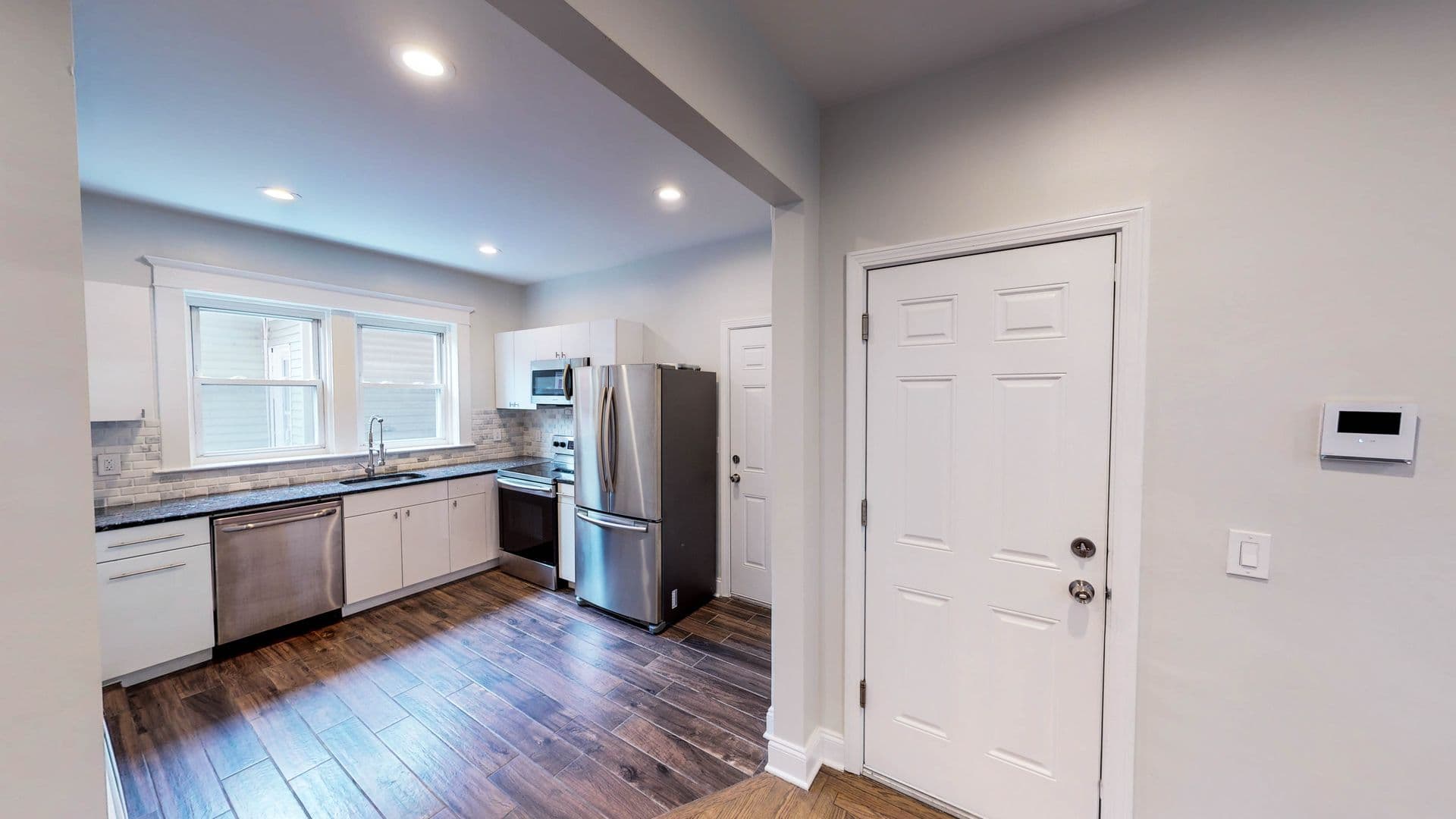 New Haven Apartment: 90 Bristol St