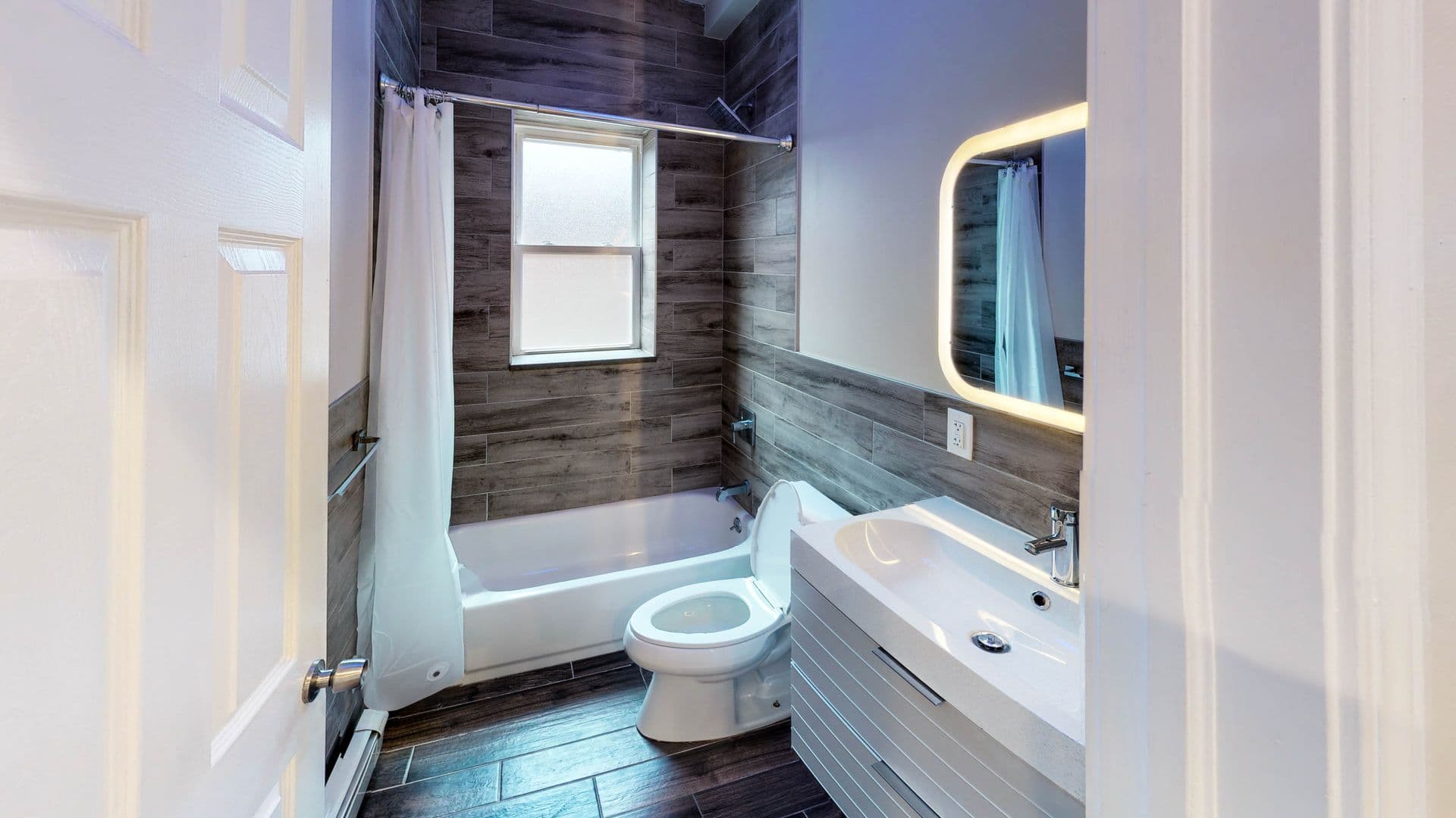 New Haven Apartment: 90 Bristol St