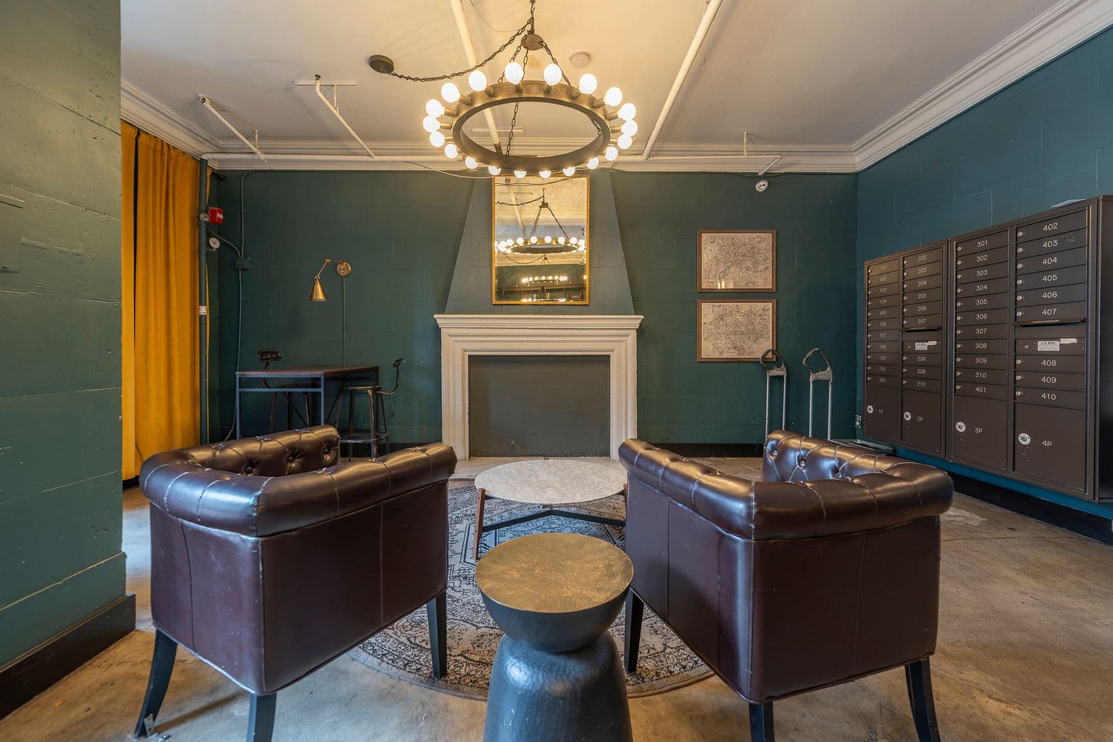 Los Angeles Apartment: 530 S Kenmore Ave.