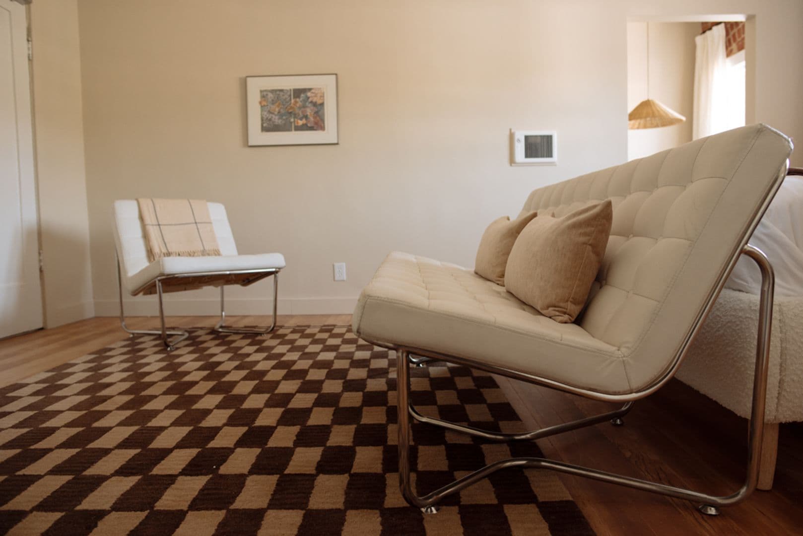 Los Angeles Apartment: 1825 N Cahuenga Blvd.