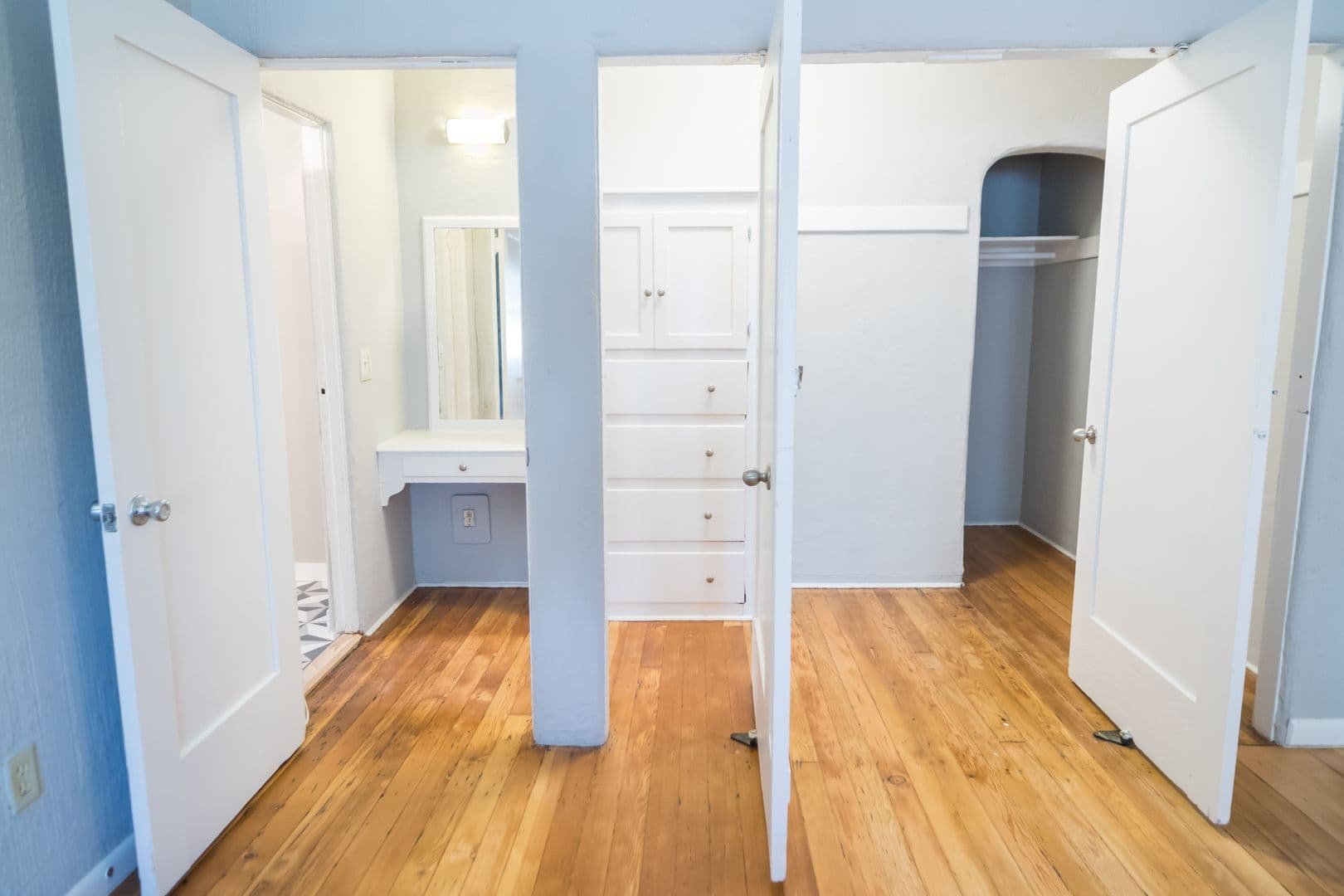 Los Angeles Apartment: 729 - 735 S St Andrews Pl