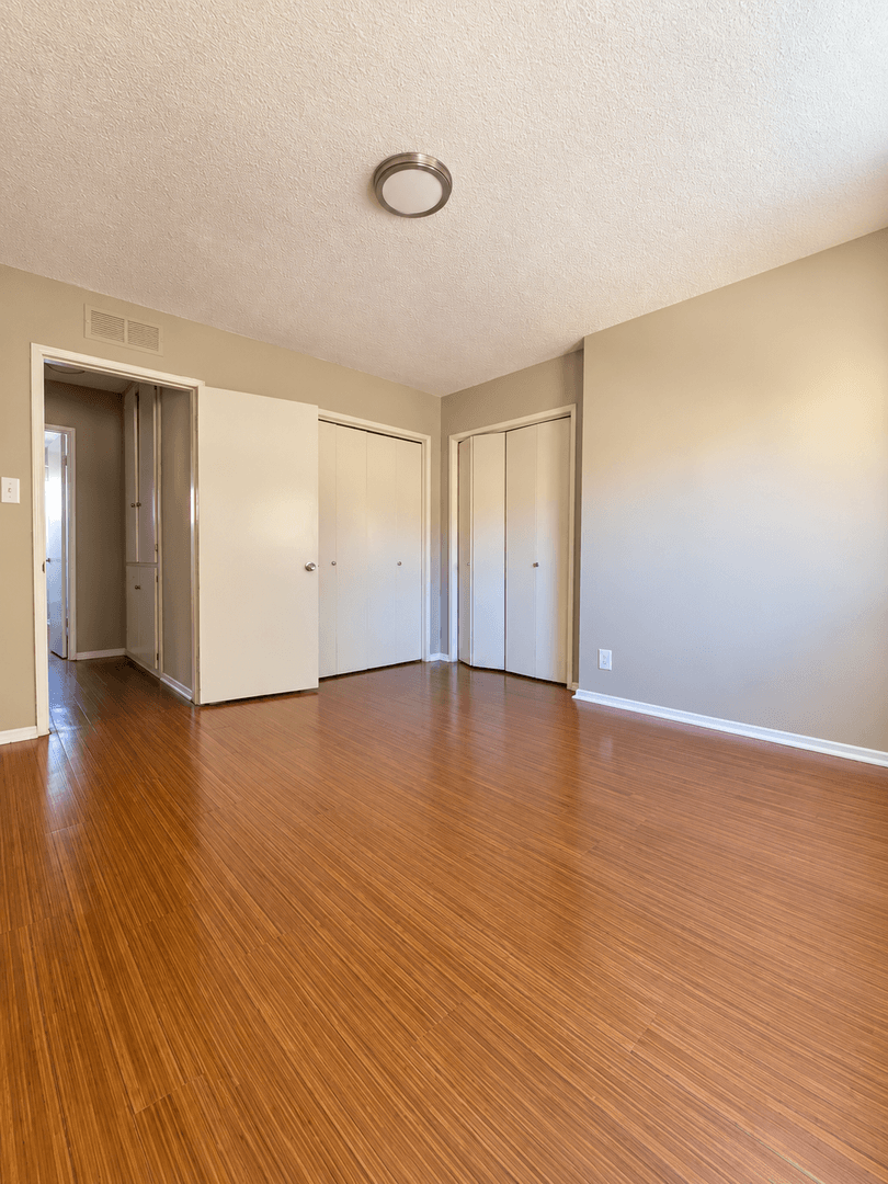 Los Angeles Apartment: 1825 N Cherokee Ave.
