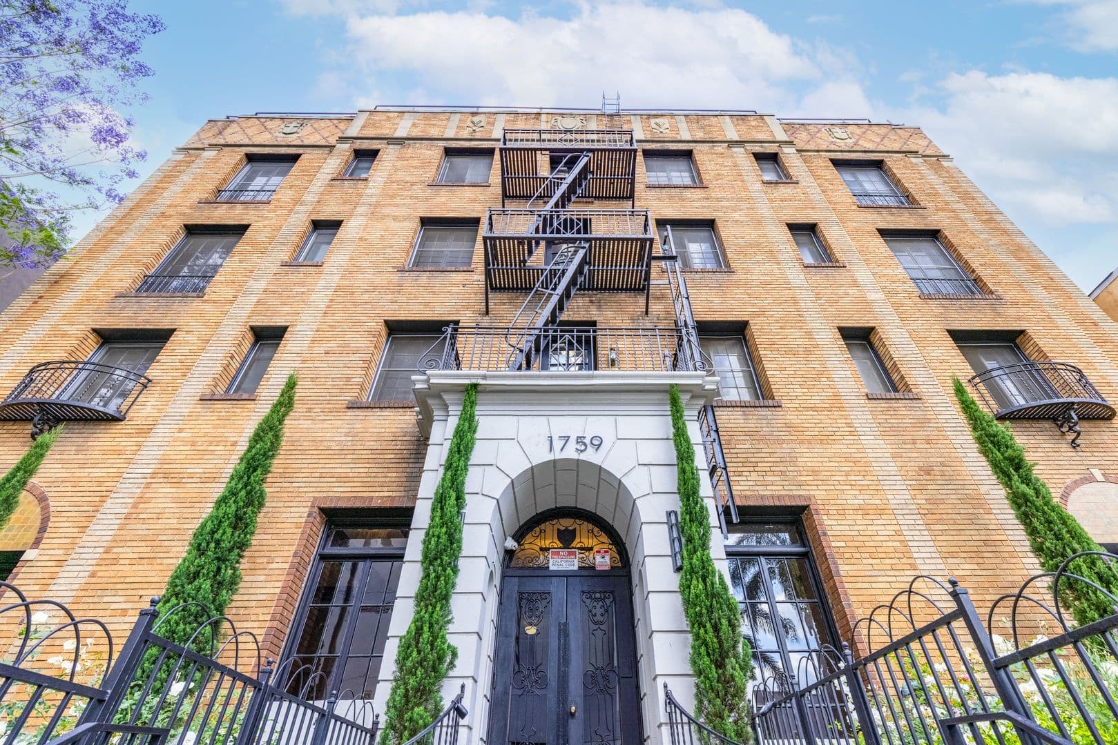 Los Angeles Apartment: 1759 Orchid Ave.
