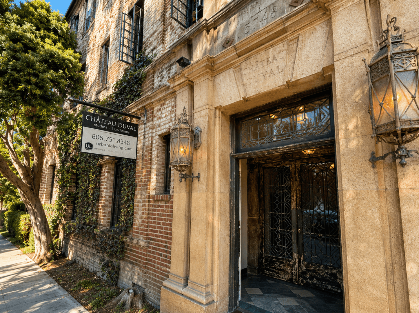 Los Angeles Apartment: 3748 W 9th St.