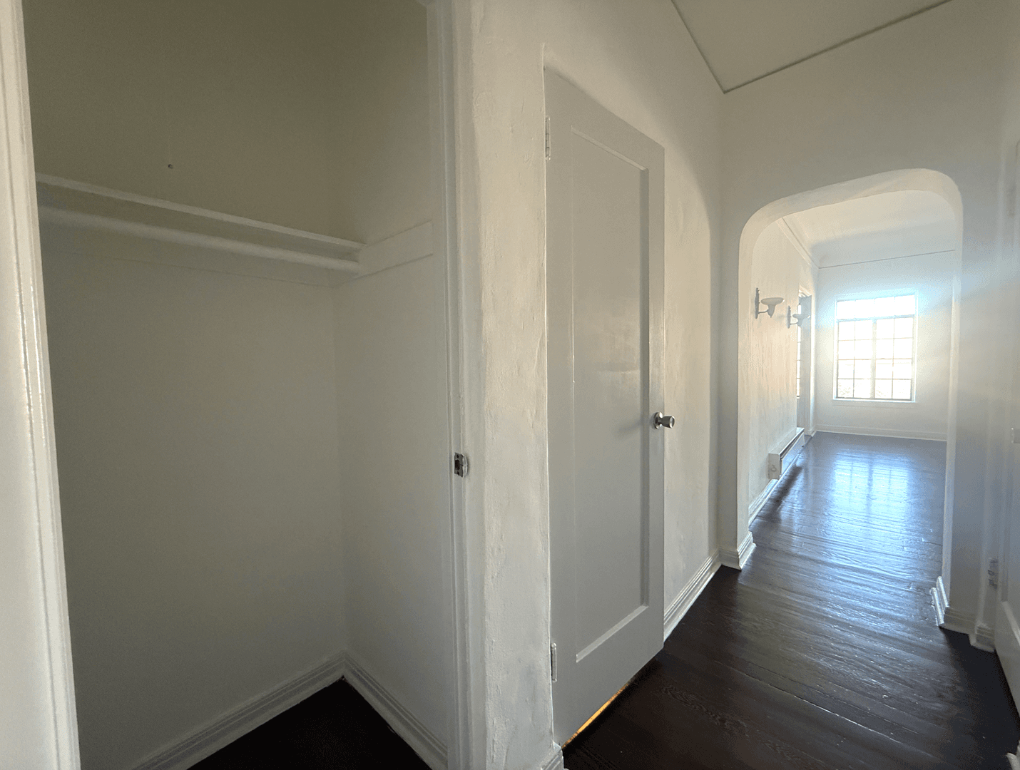 Los Angeles Apartment: 3748 W 9th St.