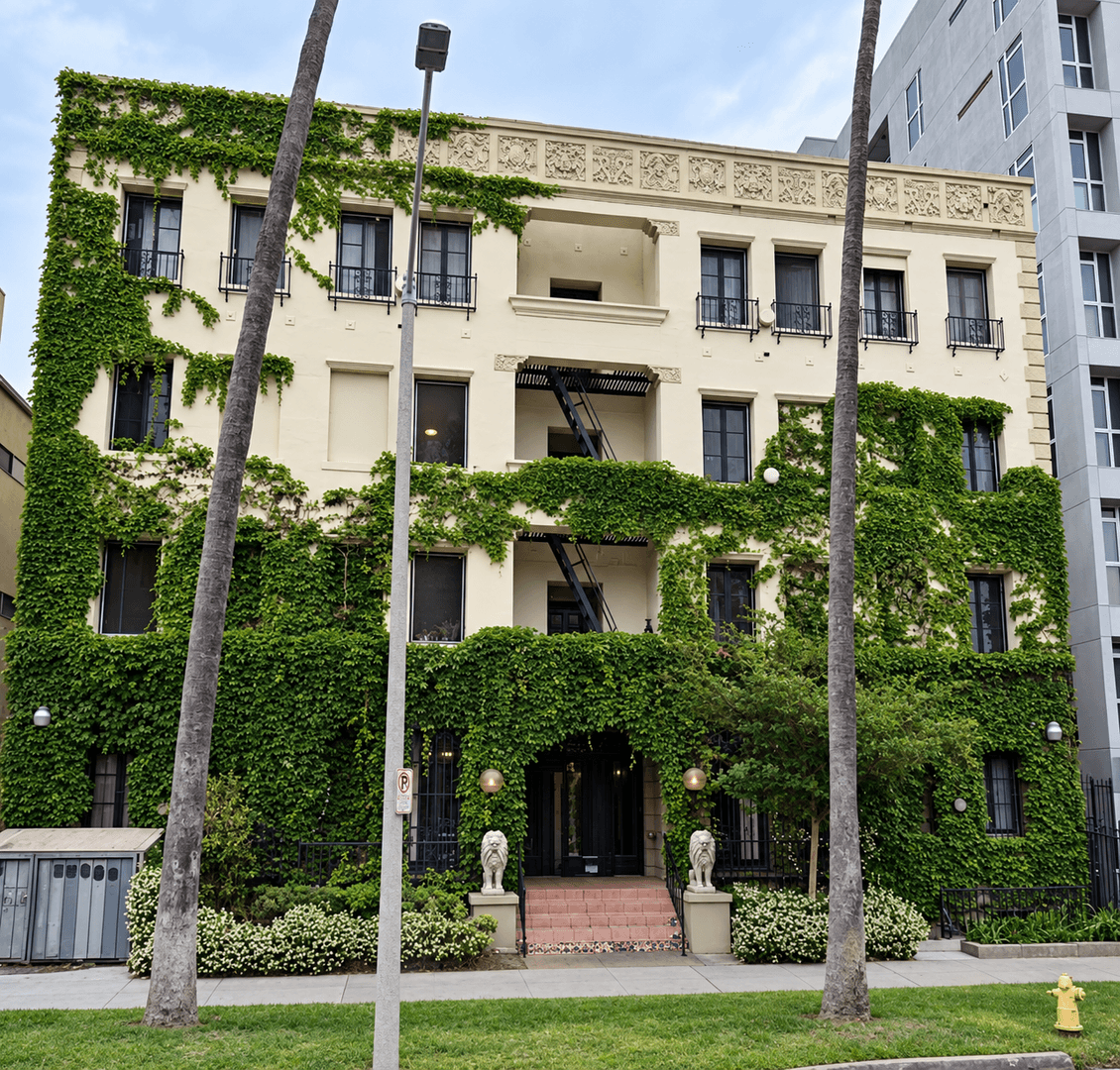 Los Angeles Apartment: 530 S Kenmore Ave.
