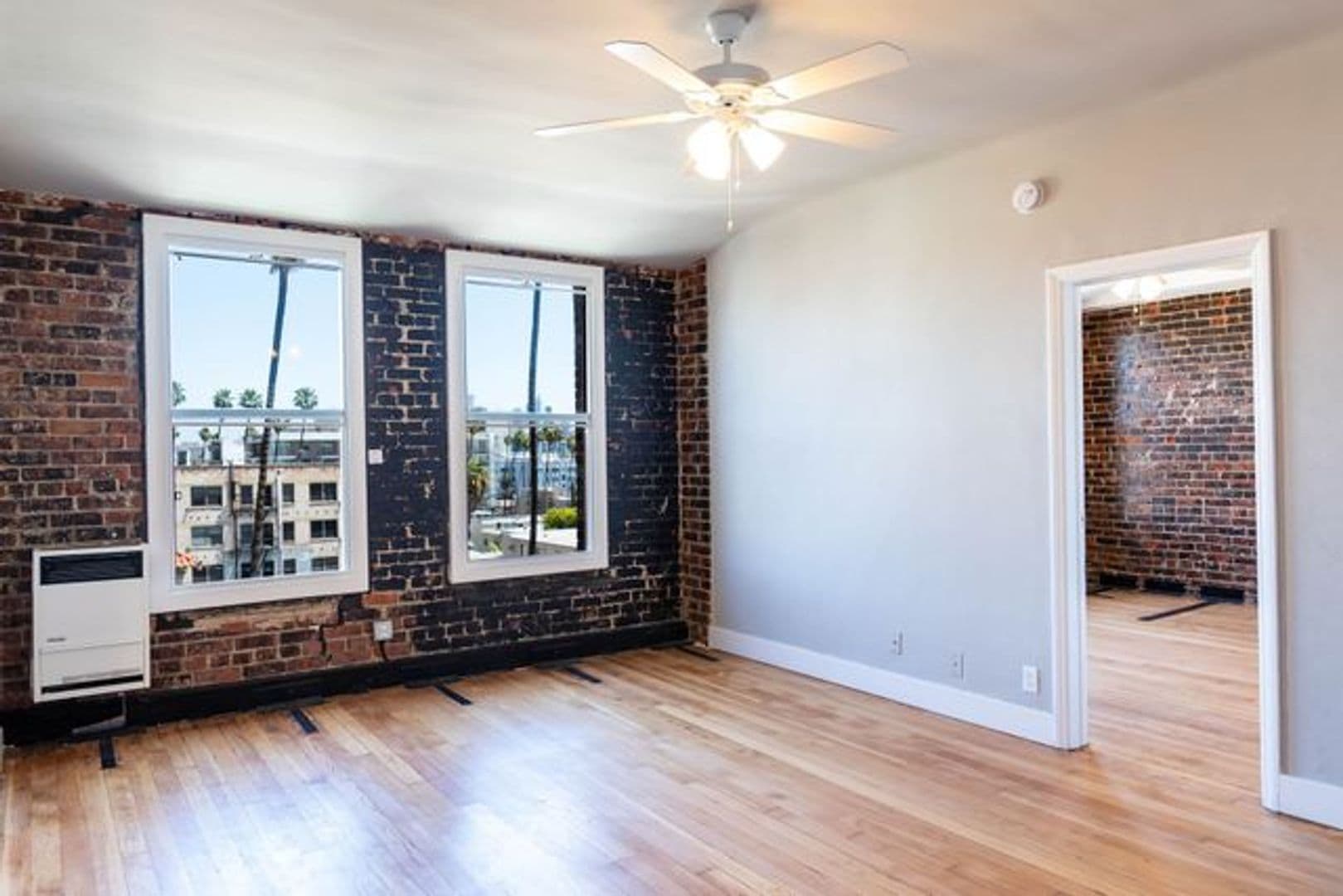 Los Angeles Apartment: 427 S Mariposa Ave.
