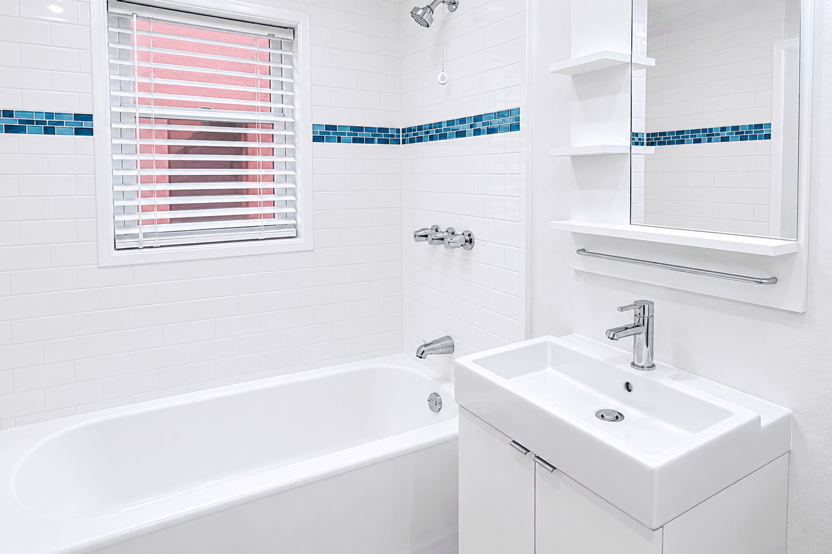 Los Angeles Apartment: 1825 N Cahuenga Blvd.