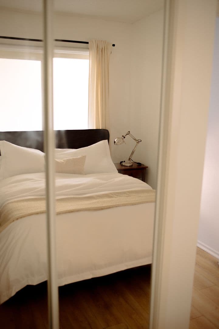 Los Angeles Apartment: 1825 N Cherokee Ave.