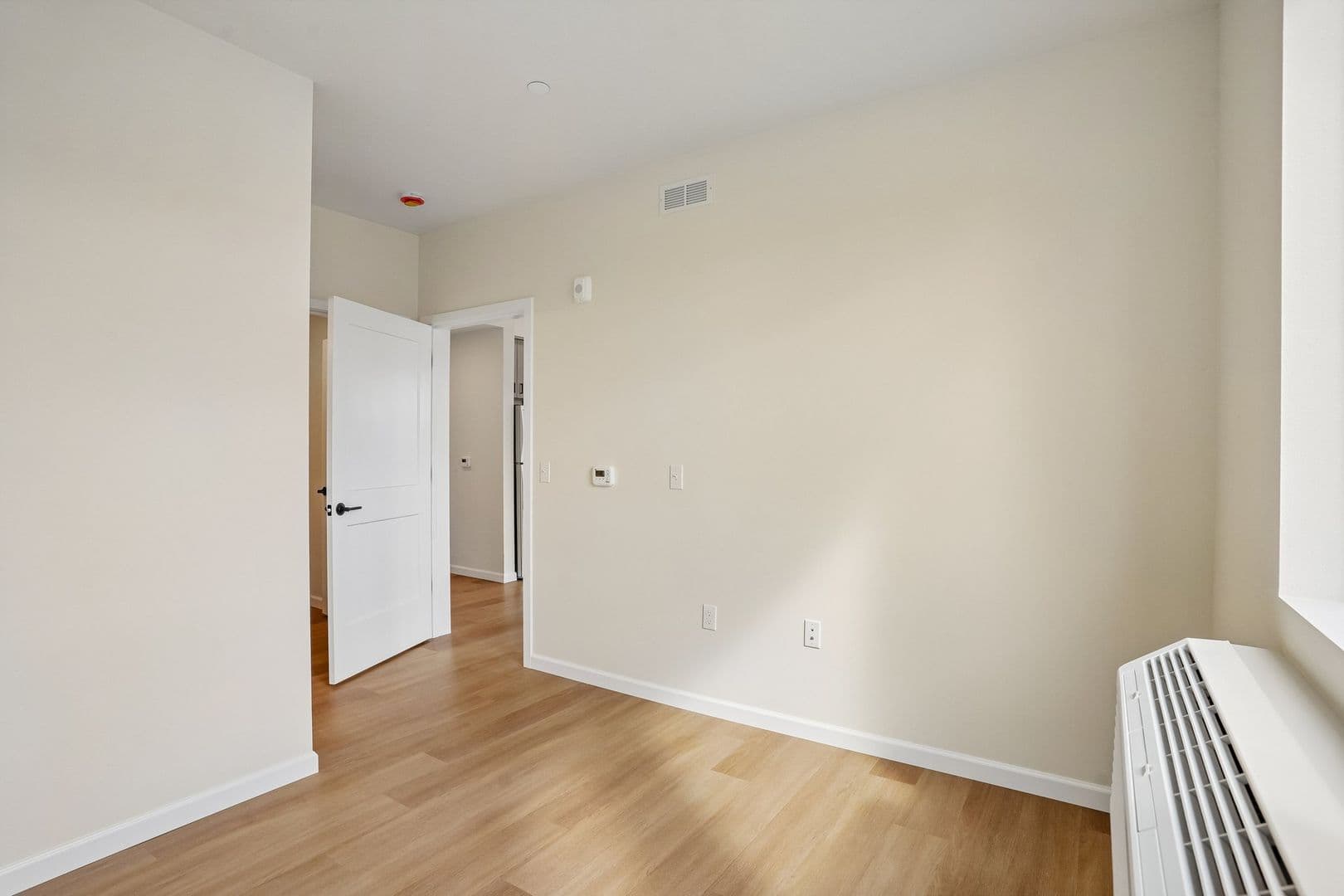 Lacey Apartment: 2463 Hogum Bay Rd NE