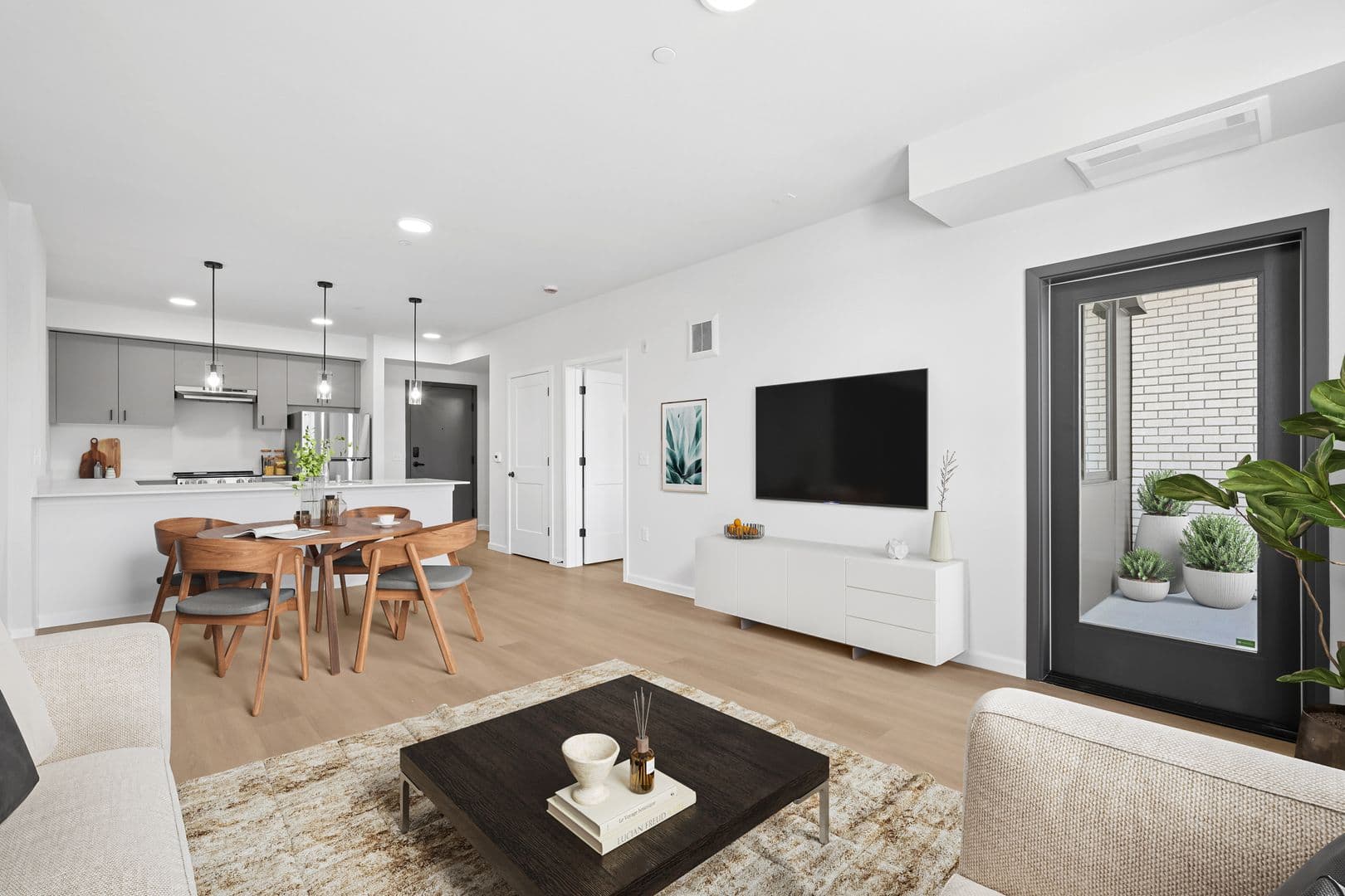 Lacey Apartment: 2463 Hogum Bay Rd NE