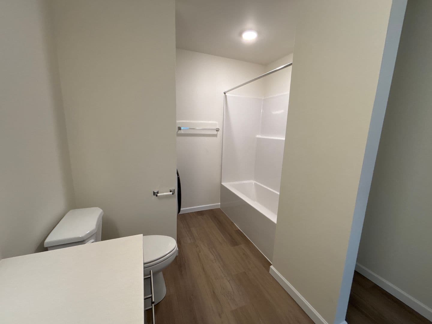 Olympia Apartment: 401 Union Ave SE