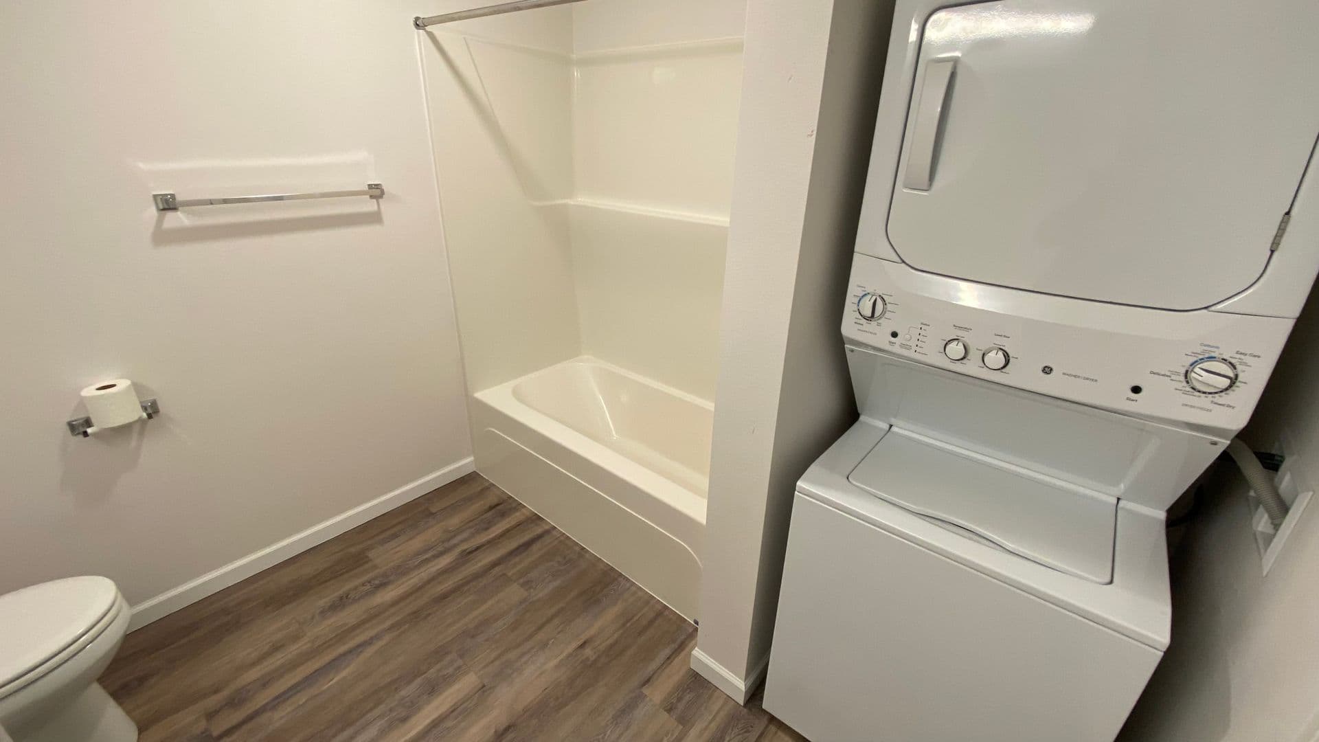 Olympia Apartment: 120 Water St. NW