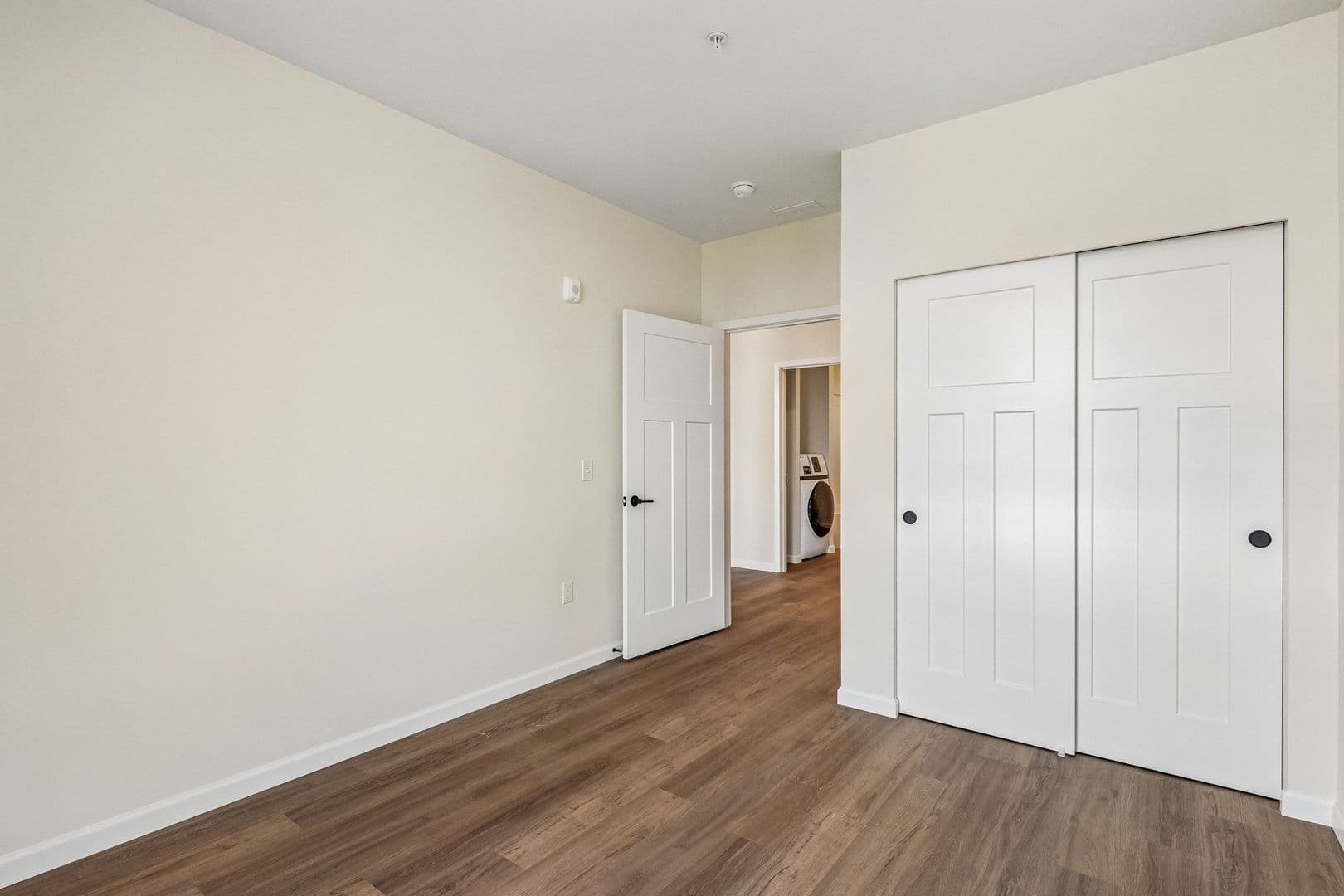 Olympia Apartment: 401 Union Ave SE