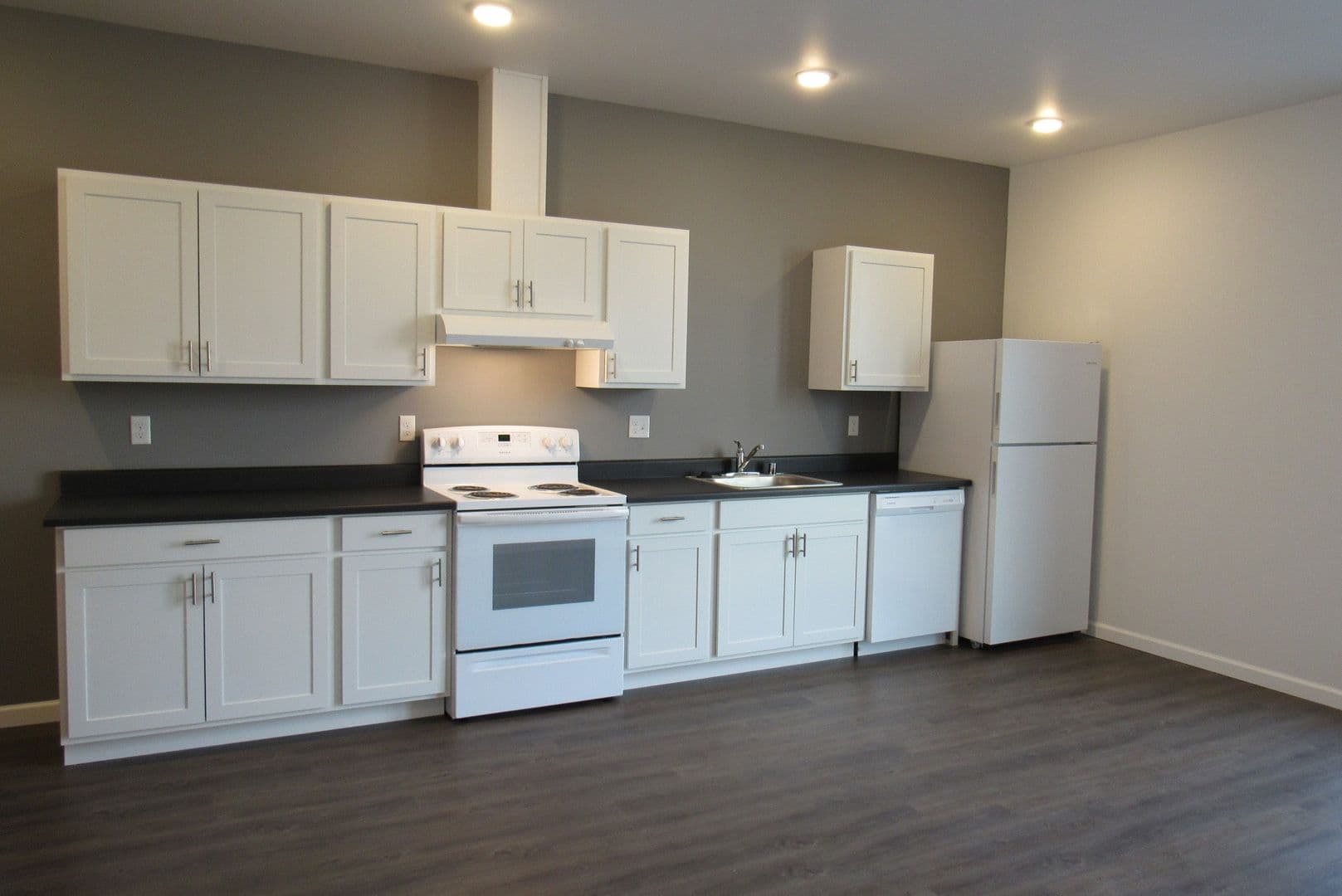 Olympia Apartment: 322 5th Ave SE