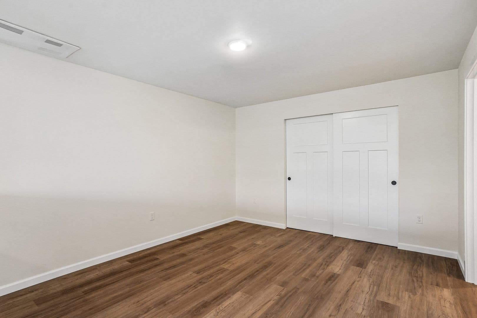 Olympia Apartment: 401 Union Ave SE