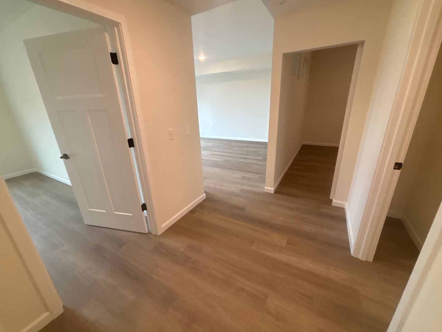 Olympia Apartment: 401 Union Ave SE