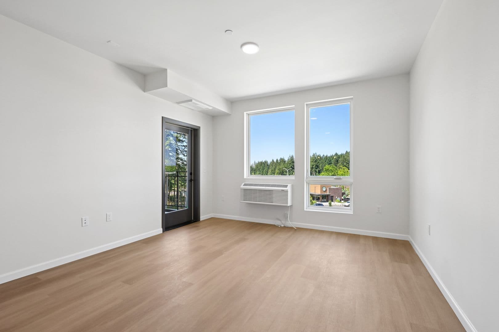 Lacey Apartment: 2463 Hogum Bay Rd NE