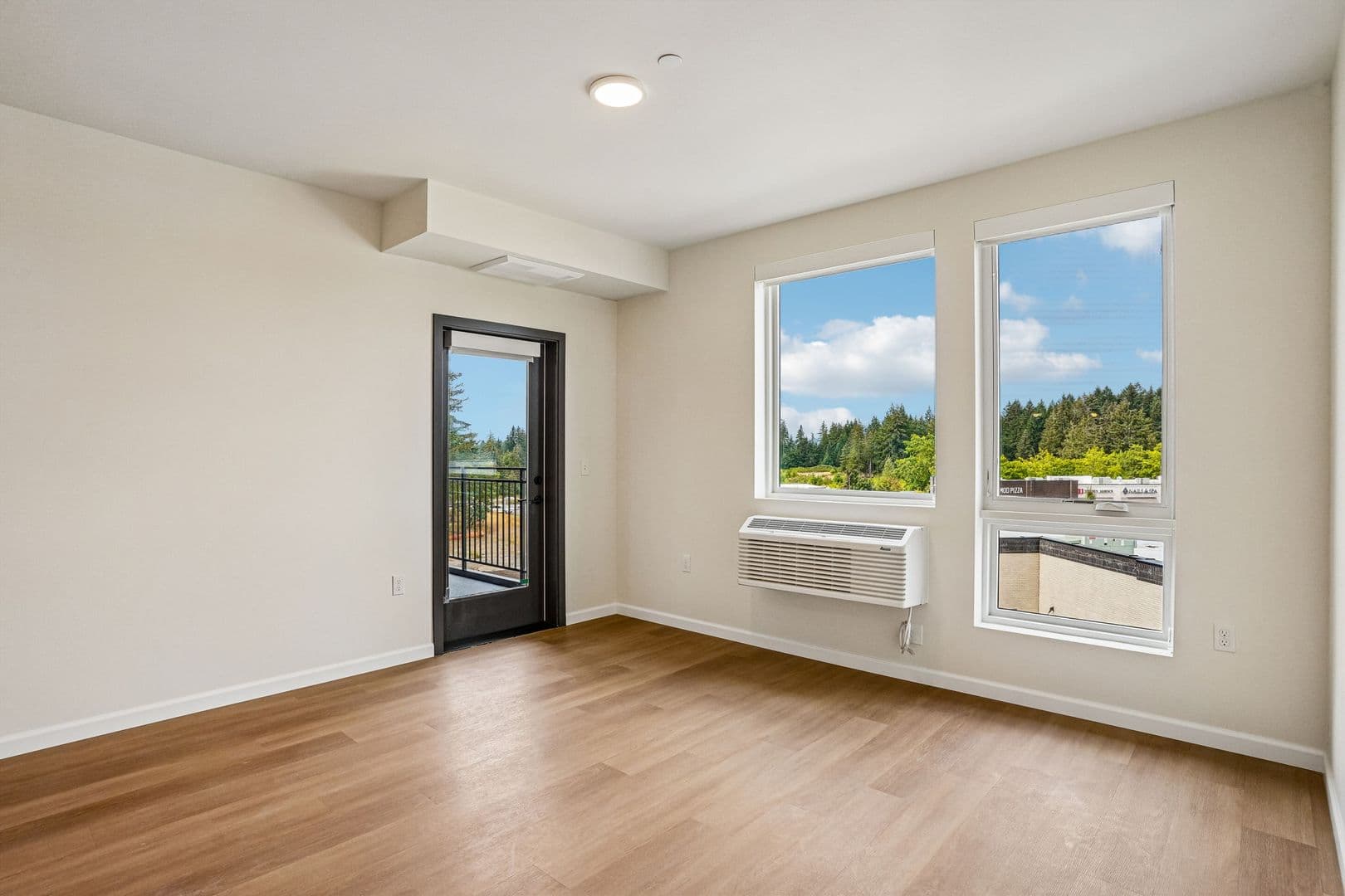 Lacey Apartment: 2463 Hogum Bay Rd NE