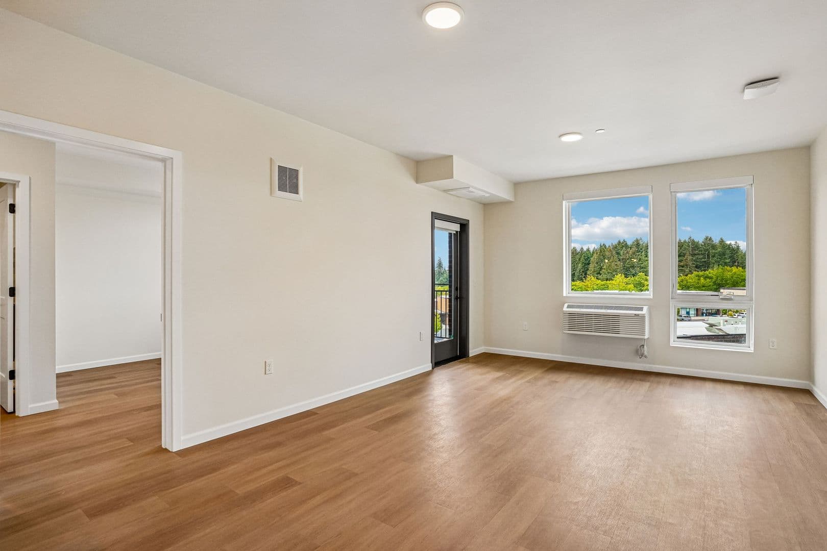 Lacey Apartment: 2463 Hogum Bay Rd NE