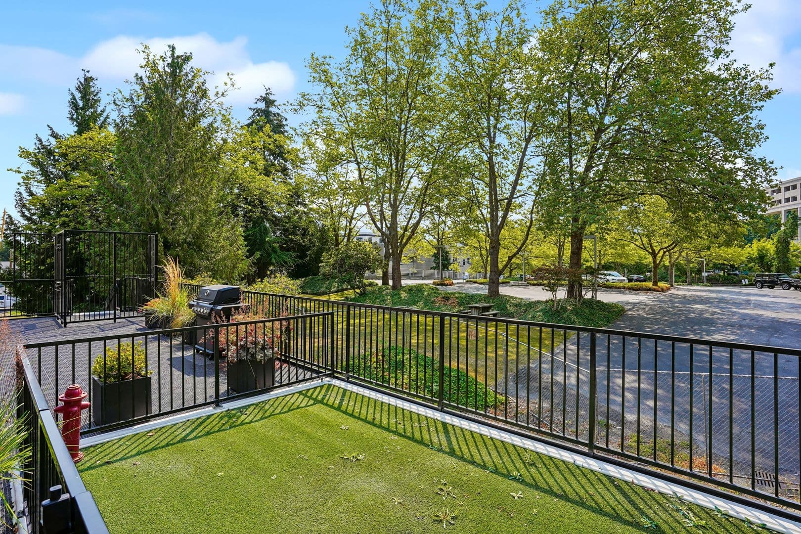 Olympia Apartment: 401 Union Ave SE