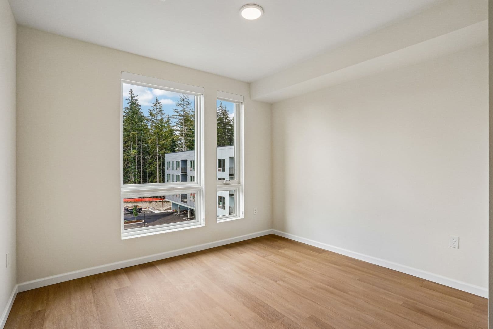 Lacey Apartment: 2463 Hogum Bay Rd NE