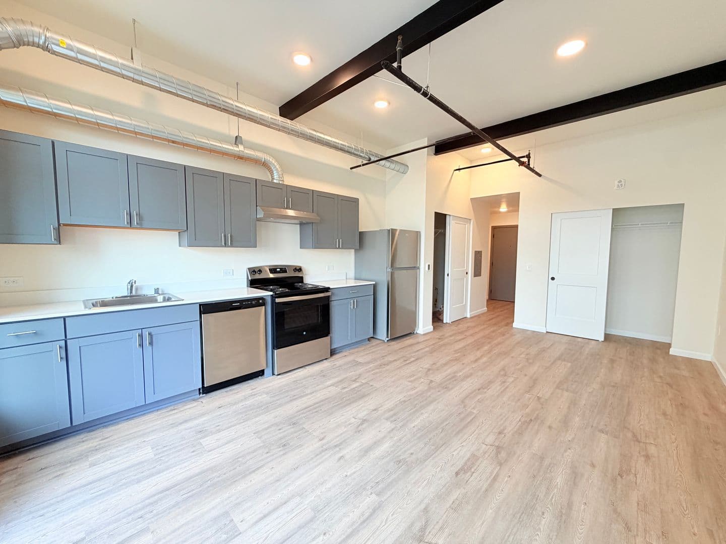 Olympia Apartment: 505 Legion Way SE
