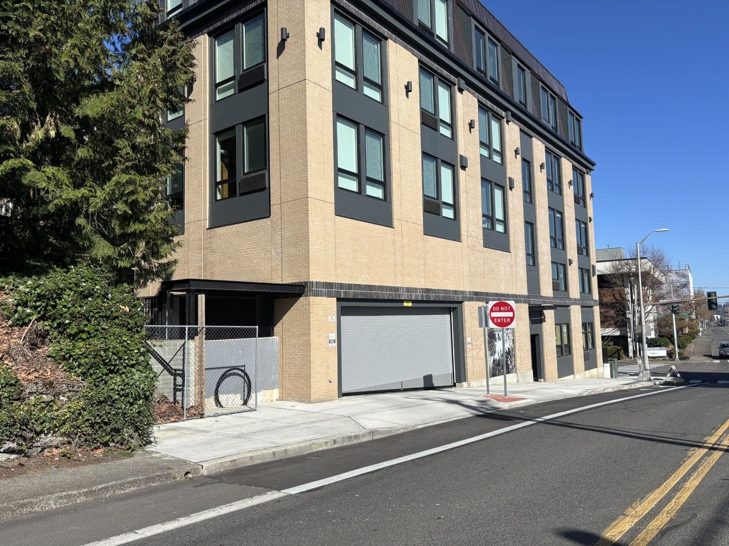 Olympia Apartment: 401 Union Ave SE
