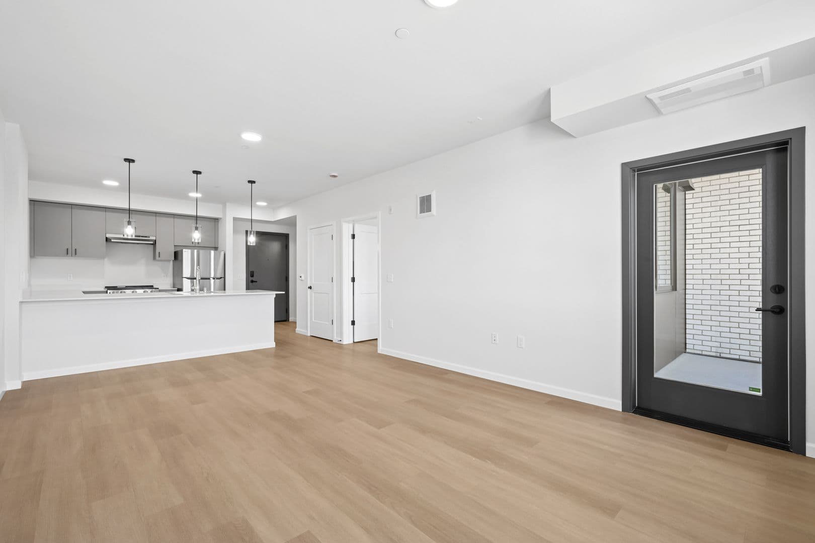 Lacey Apartment: 2463 Hogum Bay Rd NE
