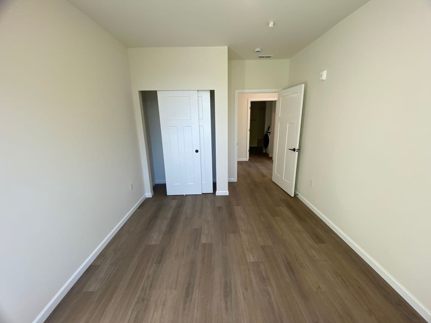 Olympia Apartment: 401 Union Ave SE
