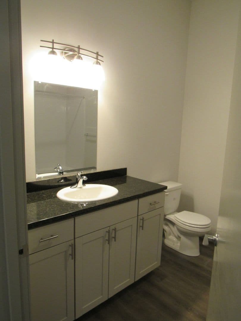 Olympia Apartment: 321 Legion Way SE