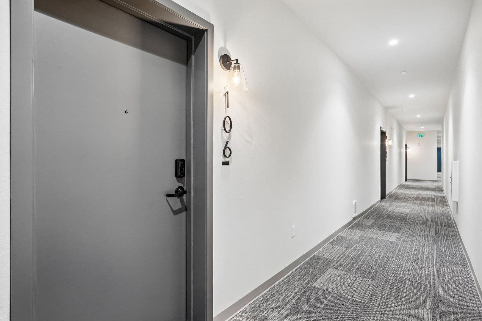 Lacey Apartment: 2463 Hogum Bay Rd NE