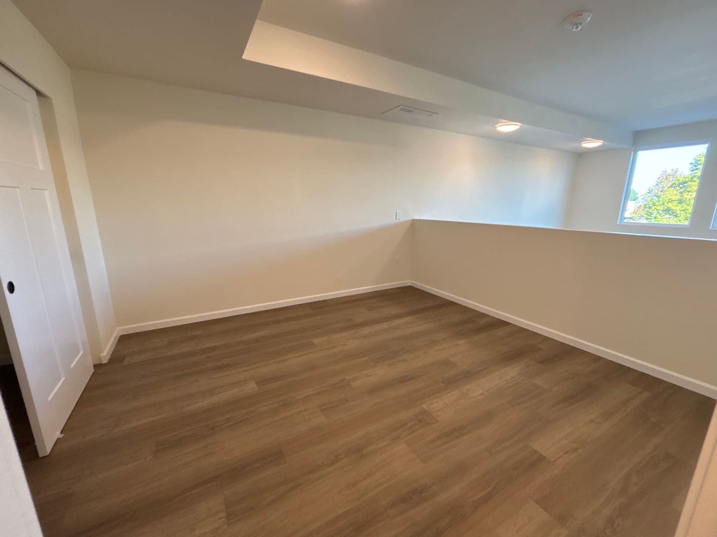 Olympia Apartment: 401 Union Ave SE